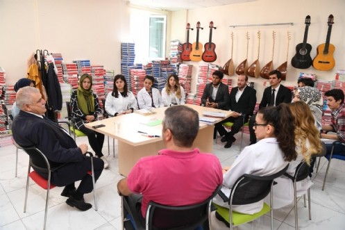 Başkan Mahçiçek Öğrencileri Ziyaret Etti