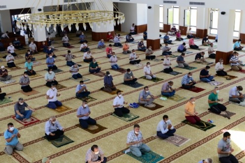 KSÜ Üniversitesi 15 Temmuz Demokrasi ve Milli Birlik Günü Etkinlikleri Kapsamında Şehitlerimizi Dualarla Andı