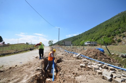 Topçalı`da İçme Suyu Şebeke Hattı Çalışmaları Başladı