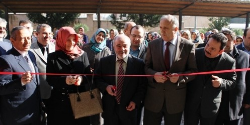 Aile ve Dini Rehberlik Bürosu ile Kuran Kursu açıldı
