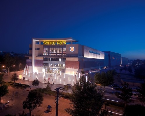Sanko Park Avm`de Faaliyetlere Koronavirüs Arası Verildi