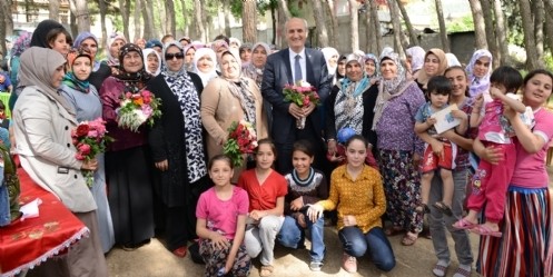 Başkan Okay, Elmalar mahallesini ziyaret etti