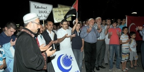 Gazze saldırıları protesto edildi

