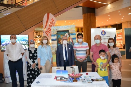 Piazza AVM`deki Tercih ve Tanıtım Günleri, KSÜ Rektörü Prof. Dr. Niyazi Can`ın Katıldığı Etkinlikle Sona Erdi