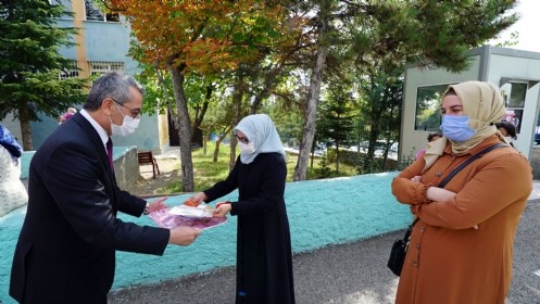 İlk Teneffüste Maraş Dondurması