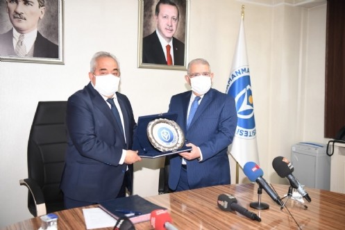 Başkan Mahçiçek Üniversitelerimiz ile EXPO 2023 İmzalarını Attı