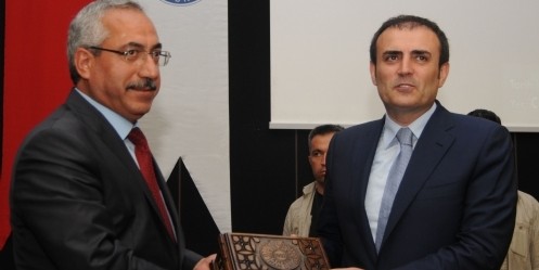 Mahir Ünal