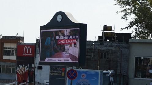 Maskemizi Takalım İşimize Bakalım