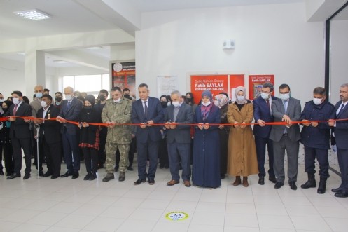 ``Şehit Piyade Uzman Onbaşı Fatih Saylak Konferans Salonu`` Açıldı