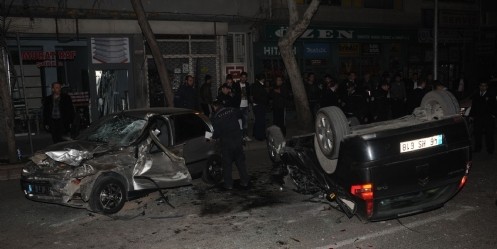 Trafik Kazası: 6 Yaralı 