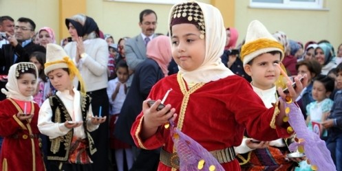 Karnaval Tadında 23 Nisan