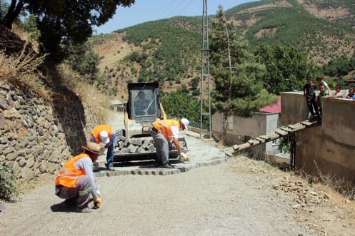 Dedeler Mahallesine Kilit Parke Döşeniyor