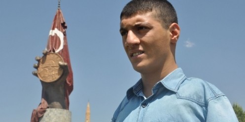 Engelli yüzücü Türkiye`ye ilkleri yaşattı