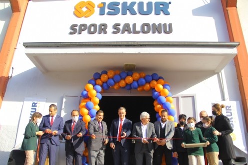 Gazi Ortaokulu İskur Spor Salonu`nun Açılışı Gerçekleştirildi