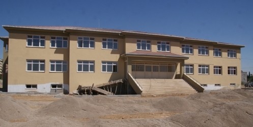 Türkoğlu`nda 3 okulun inşaatı tamamlandı 