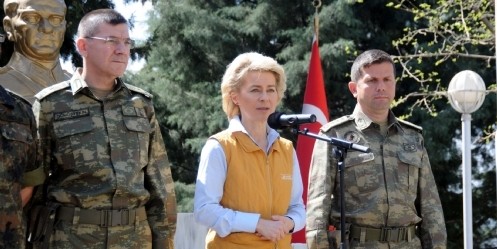 Leyen, Askerlerine Teşekkür Etti