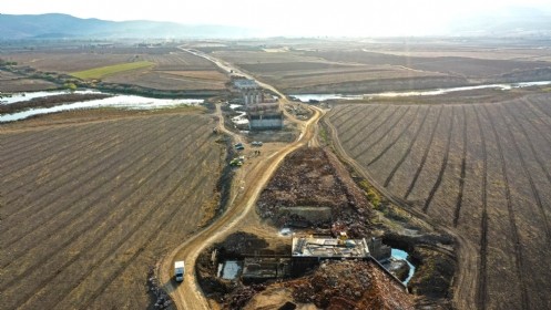 Şehrin İki Yakasını Birbirine Bağlayacak Proje Hızla Yükseliyor