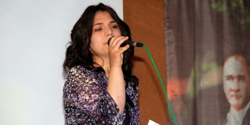 Öğrenciler arasında şiir okuma yarışması