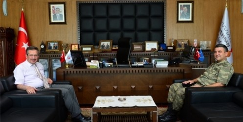 Garnizon Komutanı Kazaz