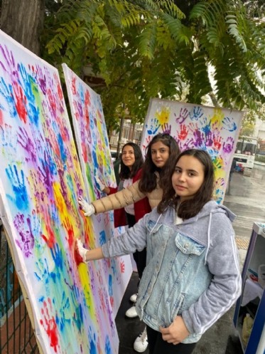 Deva Partisi Kahramanmaraş Teşkilatı Tuallerle Şiddete 