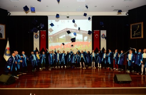 KSÜ Çocuk Üniversitesi İlk Mezunlarını Verdi
