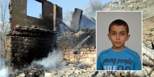 İlkokul öğrencisi yangında öldü
