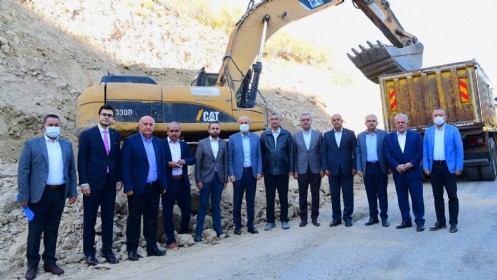Başkan Güngör Bertiz`de Yatırımları İnceledi
