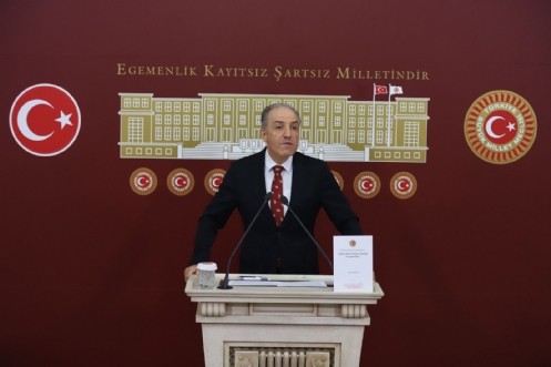 Deva Partisi`nden İçişleri Bakanına:

`Mardin Belediyesi`ne Kayyumun Atandığı ve Görevden Alındığı Sürede Belediyenin Borcu Ne Kadar Arttı?`
