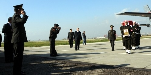 Şehit Er`in Cenazesi Memleketi`ne Geldi