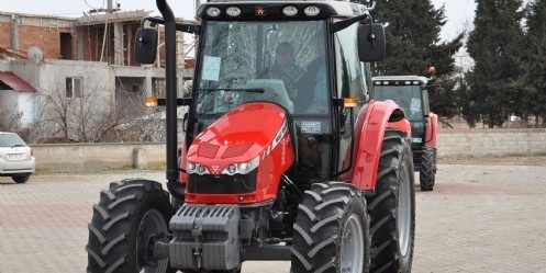 Kadın Çiftçilerin Traktör Keyfi 