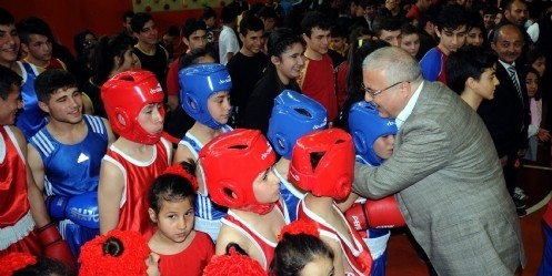 Amatör spor kulüplerine yardım