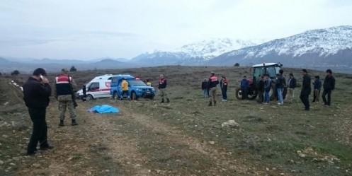 Hayvanlarını Otlatmaya Giden Yaşlı Adam Ölü Bulundu 