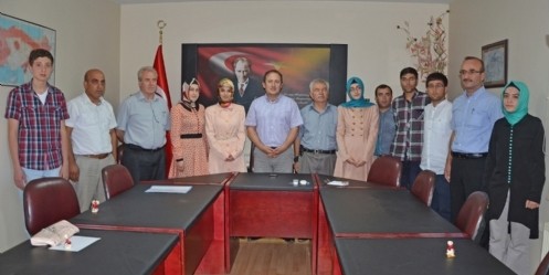 Kaymakam Pehlivan, başarılı öğrencileri ödüllendirdi