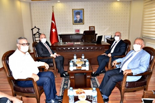 Vali Ömer Faruk Coşkun Çağlayancerit İlçemizi Ziyaret Etti