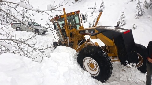 Büyükşehir Ekipleri Teyakkuzda, Yollar Açık