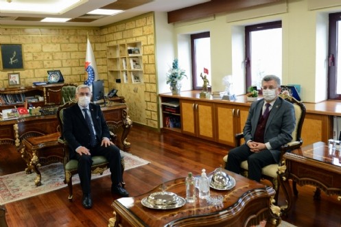 Kahramanmaraş Milletvekili Sefer Aycan KSÜ Üniversitesi Rektörü Prof. Dr. Niyazi Can`ı Ziyaret Etti