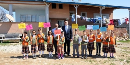 Öğrencilerden köyde örnek çalışma