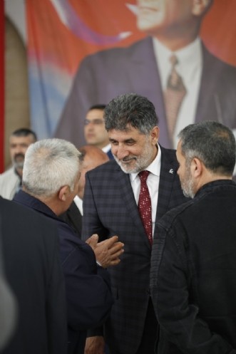 Süresiz Siyaset Hastalığına Yakalanmışlar