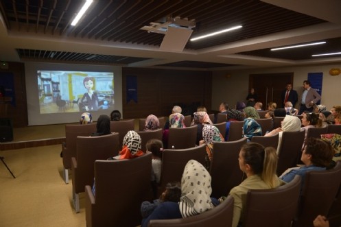 Akedaş ev hanımlarına, evde tasarruf yapmanın ipuçlarını anlattı