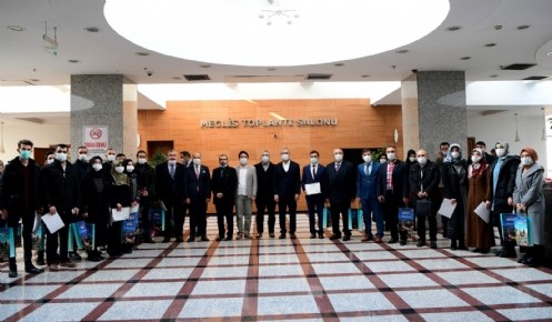 Büyükşehir Akademi İlk Mezunlarını Verdi
