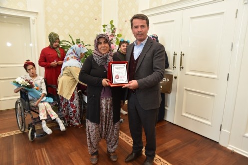 Başkan Okumuş; İlçede Ki  Kadınlarımızın Dünya Kadınlar Gününü Kutladı