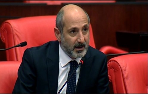 Atom Karınca Ali Öztunç, Memleketlisinin Sulu Tarım Talebini Meclis