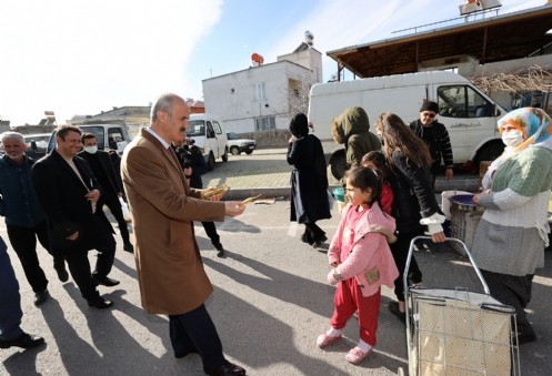 Başkan Okay`dan Semt Pazarı Ziyareti