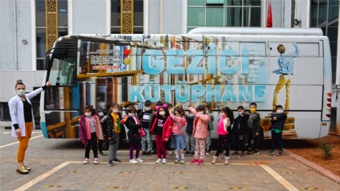 Gezici Kütüphane Okuma Yolculuğunda