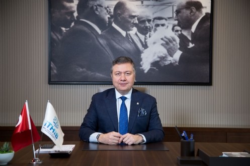 Türk Tekstil SektöRü 12,9 Milyar Dolar İhracatla Tarihi Zirveye Ulaştı
