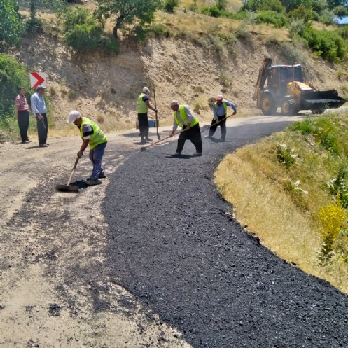 3 İlçede 50 Kilometrelik Yol Yenilendi