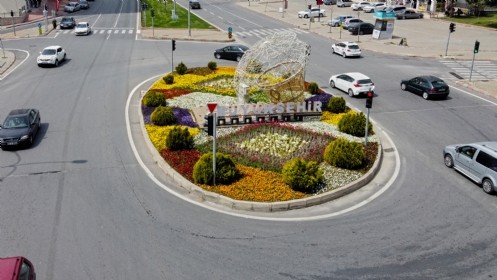 Arterler Rengârenk Oldu