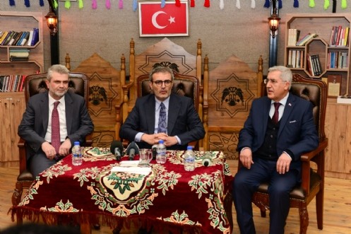 Kahramanmaraş Büyükşehir Belediyesi, KSÜ Öğrencilerine İftar Yemeği Verdi